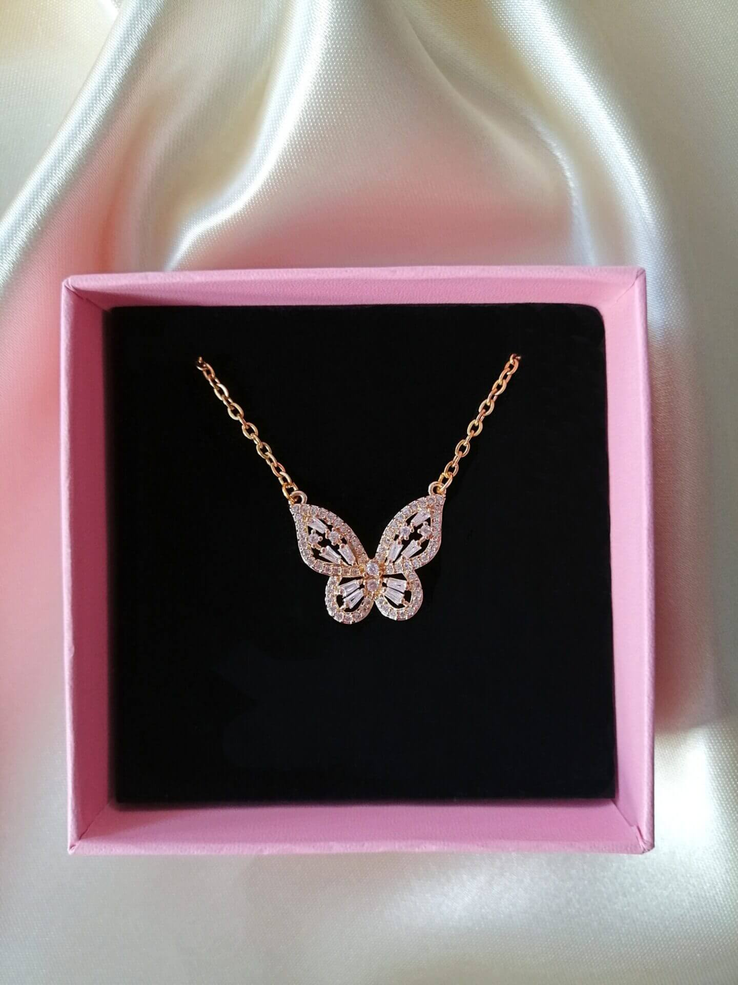 "Dreamy Butterfly" | 24K Pendant Necklace