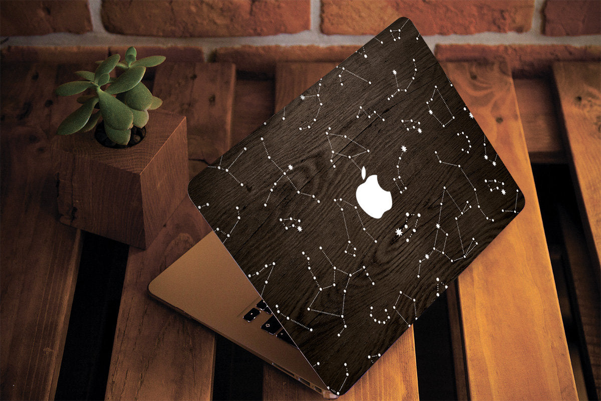 Macbook Plastic Case (WCM2370)