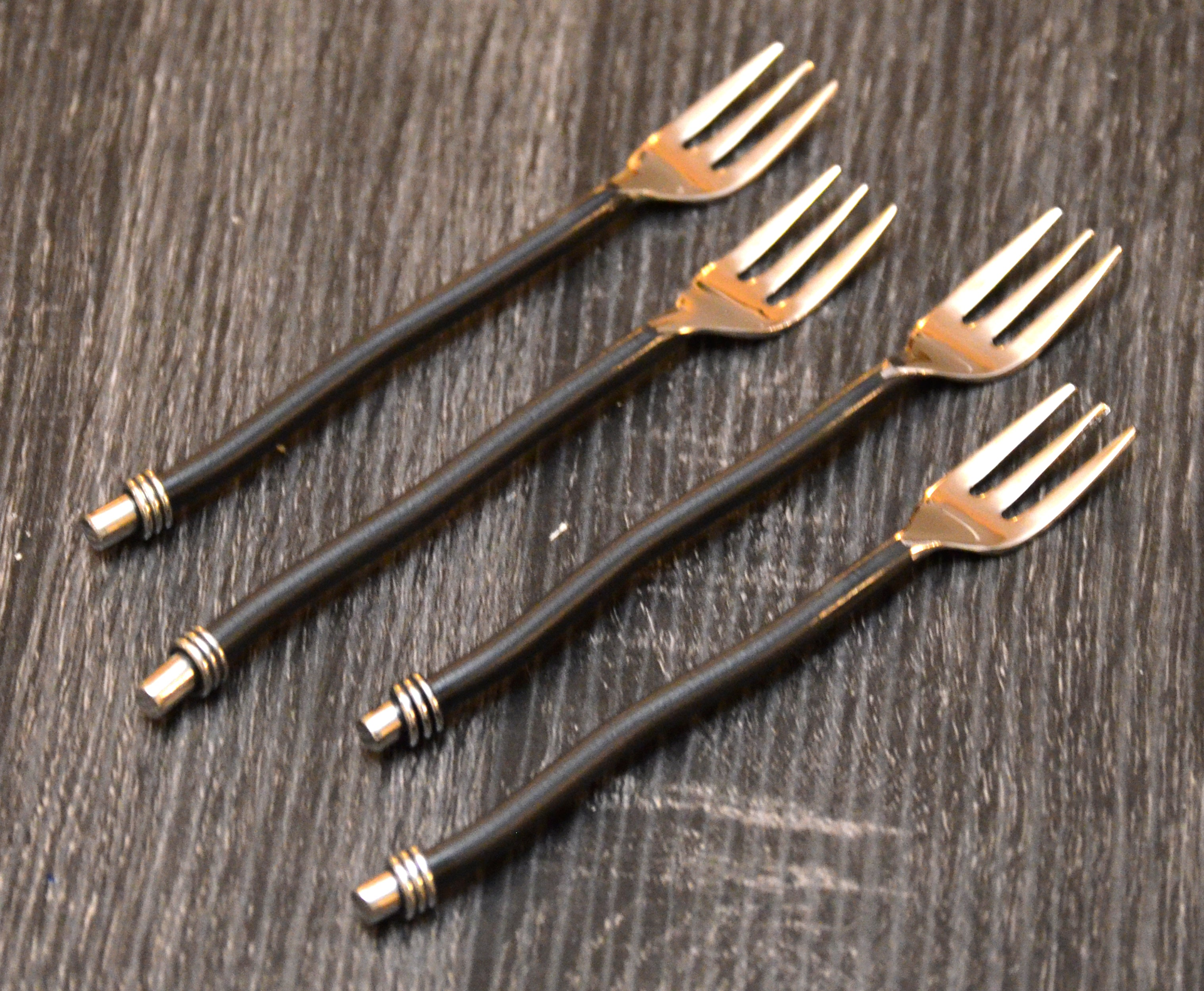 Cocktail Forks Set of 6 (Black Twisted Handle)