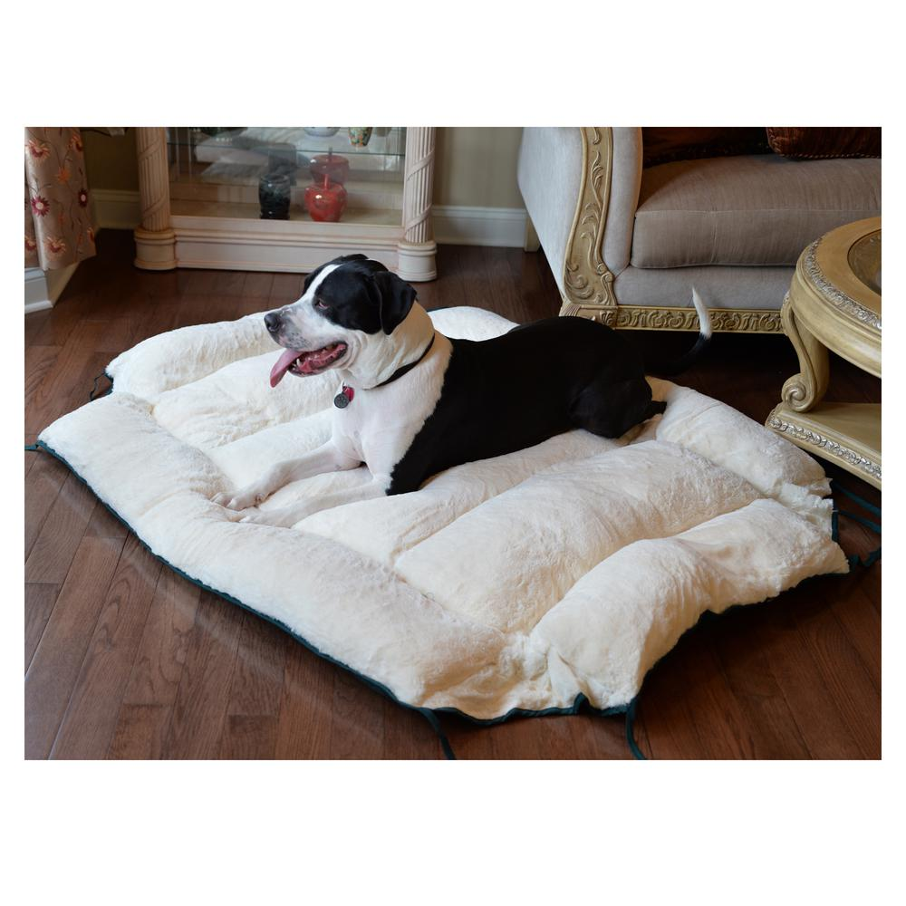 Armarkat Model D04HML/MB-X Extra Large Green & Ivory Pet Bed and Mat